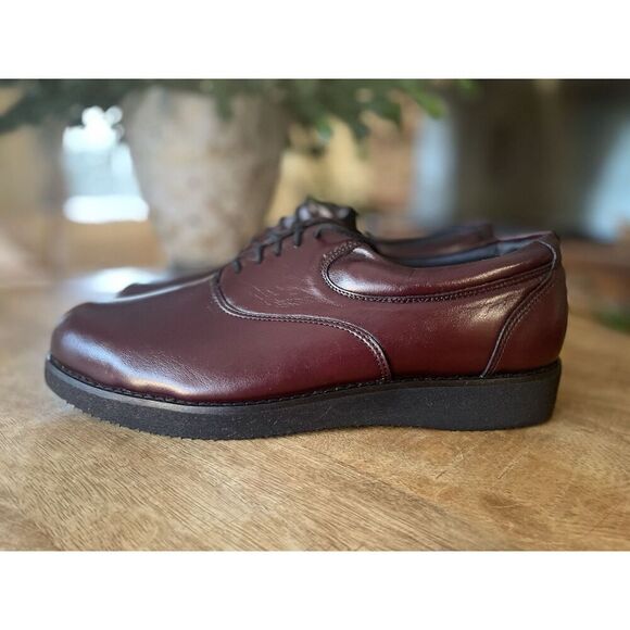 Vintage Vibrant Welted Oxblood Leather Oxfords Shoes Men's Sz 11 M Made In USA - Picture 1 of 9